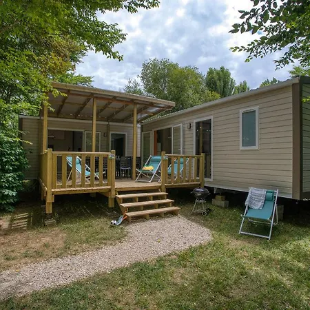 Kemping Mobil Home, Animaux Admis - 10 Pers. - Api-1-52-2466 *