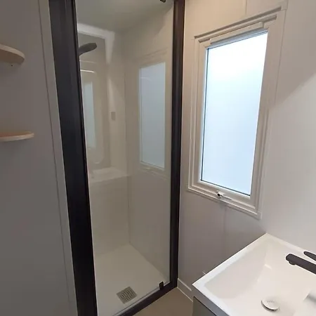 Mobil Home, Animaux Admis - 10 Pers. - Api-1-52-2466 Kemping